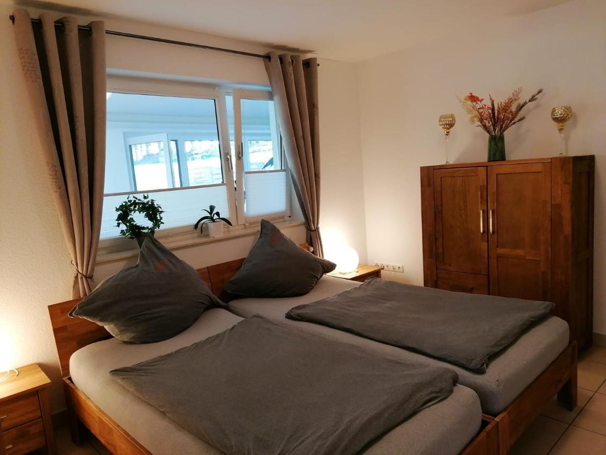 Froschkoenig Mit Teichblick Apartman Trendelburg Kültér fotó